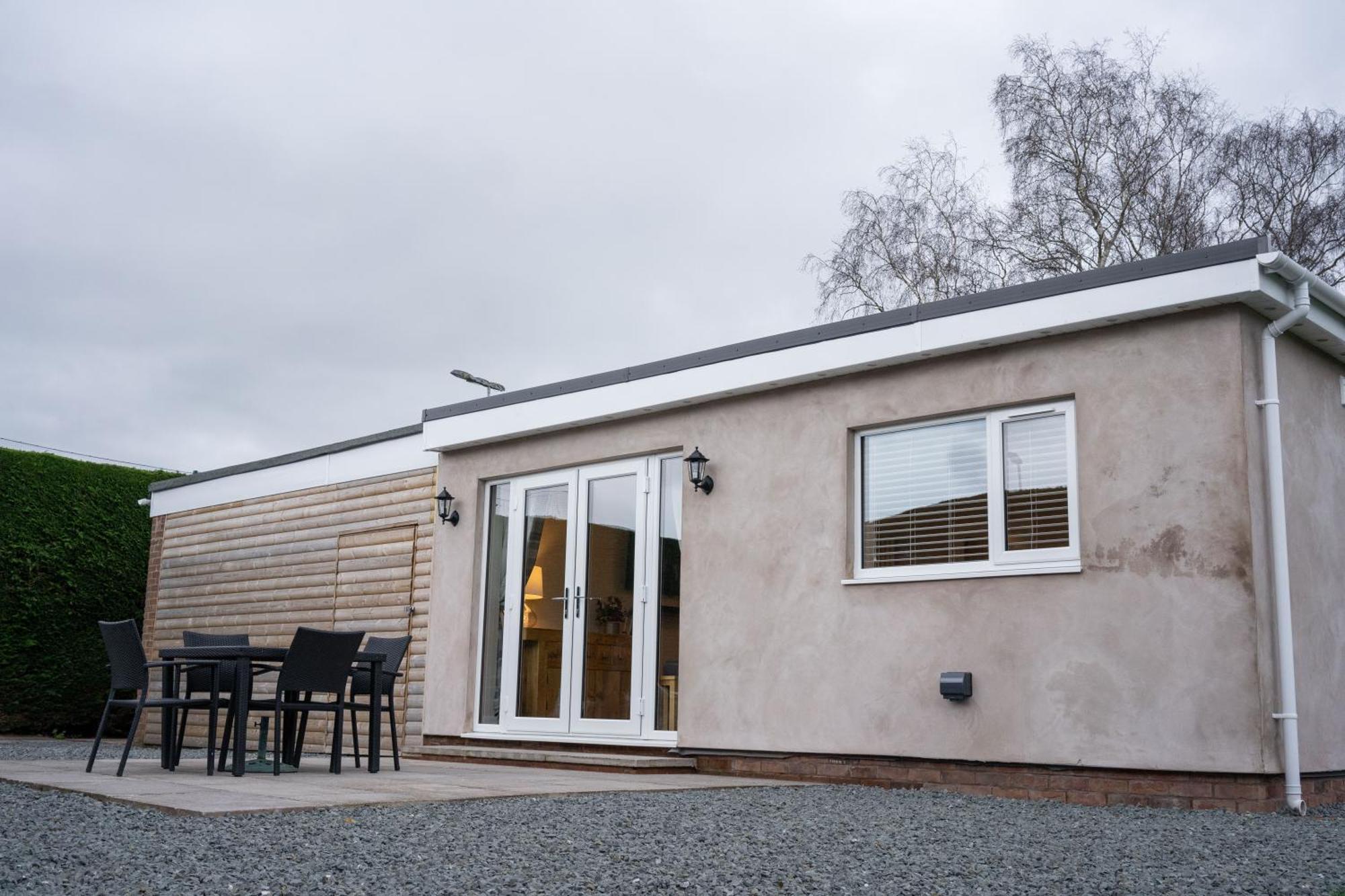 Contemporary New Build With Parking & Garden In Central Location Villa Hereford Exterior foto